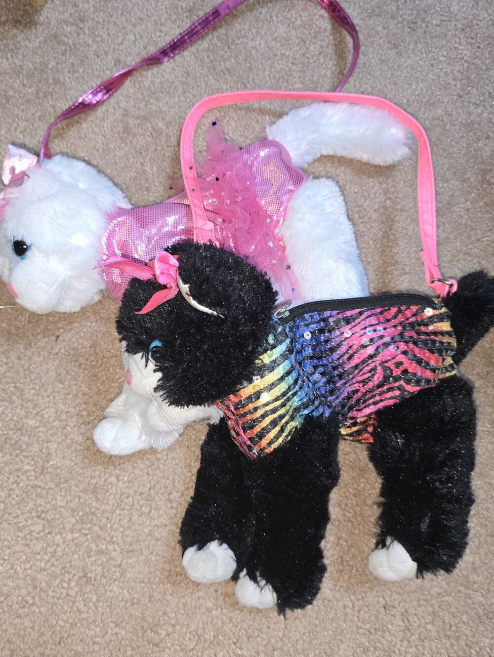 Poochie & Co. Girls Plush White Kitten & Black and White Cat Purses Lot of 2